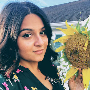 Meet your Posher, Vee